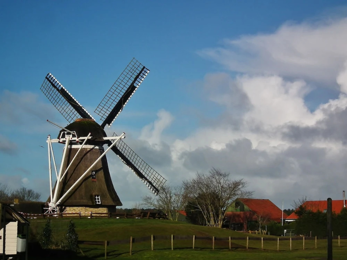 Sunlit Villa with Sauna in Nes