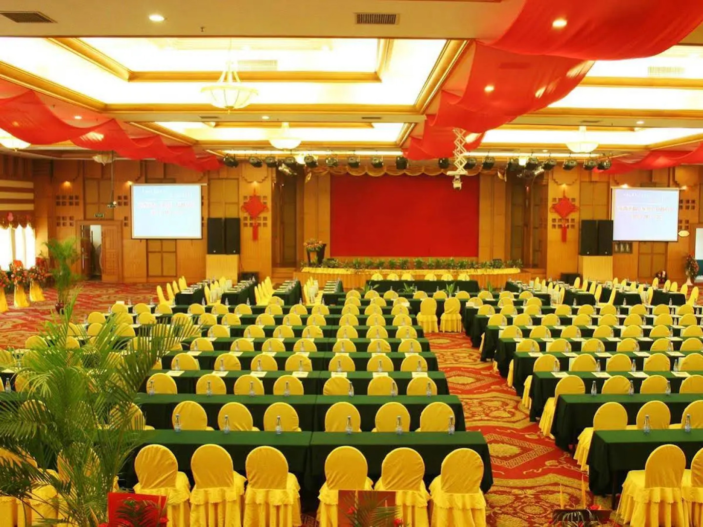 Fangzhong Sunshine Hotel - Dongguan