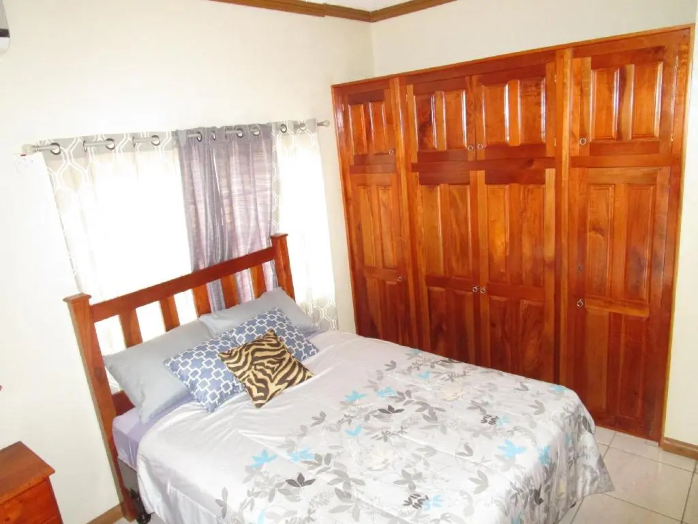 The Residence Portmore Apartments