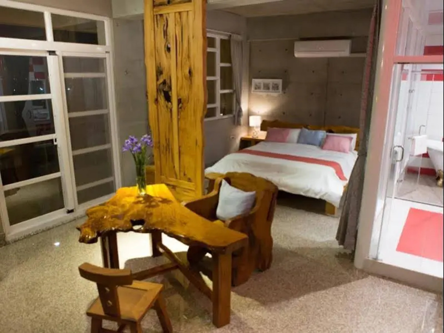 Water Reflections at Ease Guest House