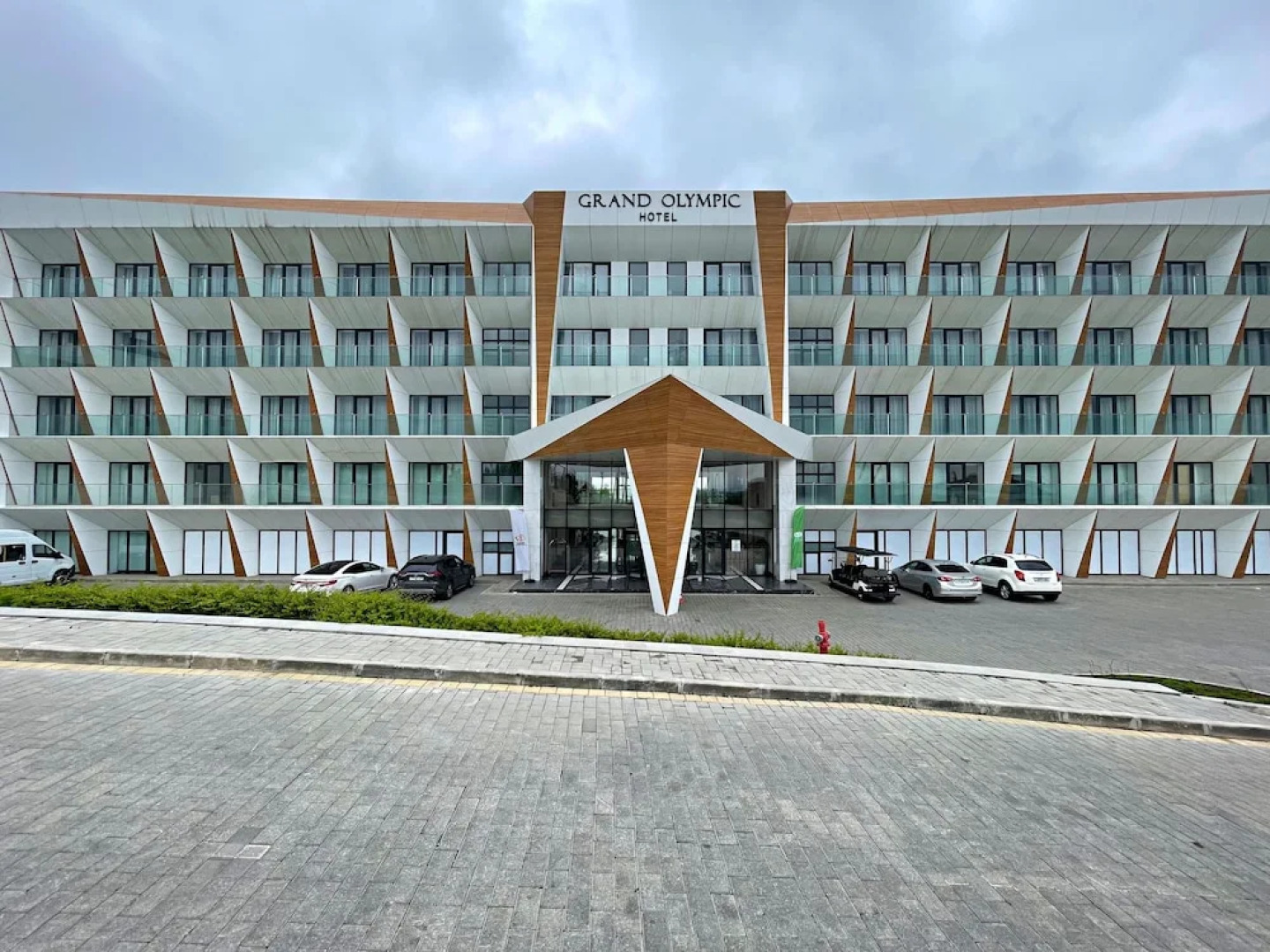 Отель Arena Grand