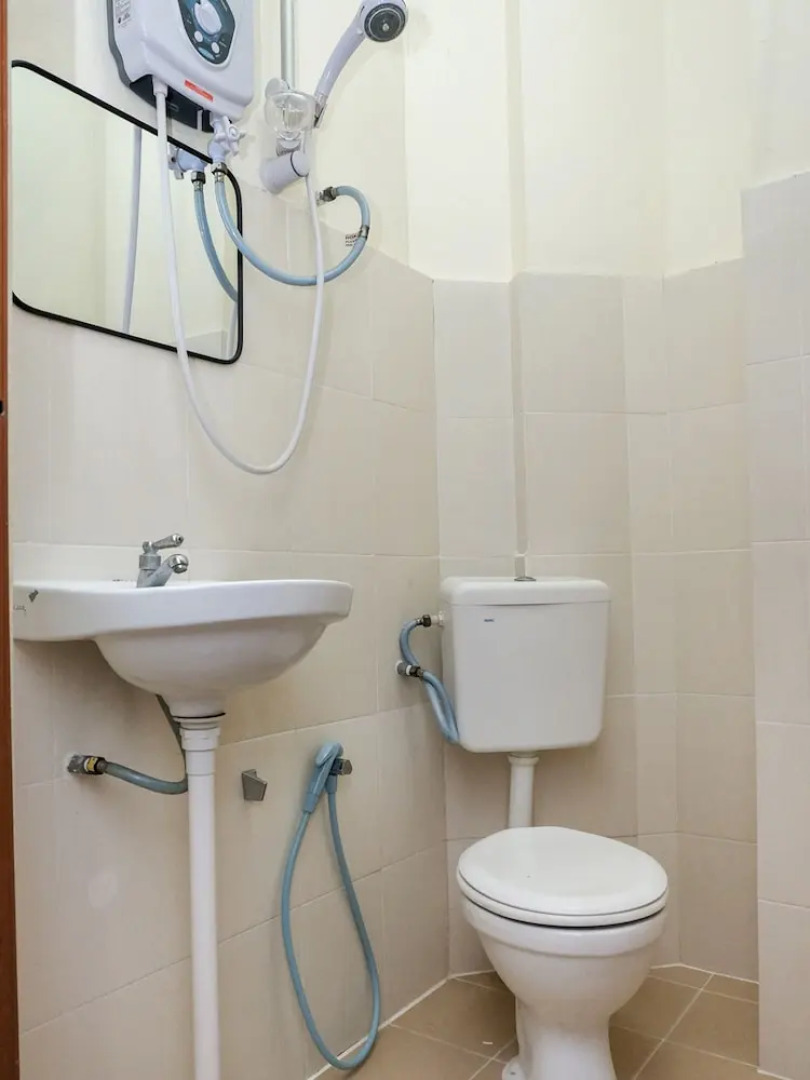 OYO 90180 Gemilang Hotel Kerteh