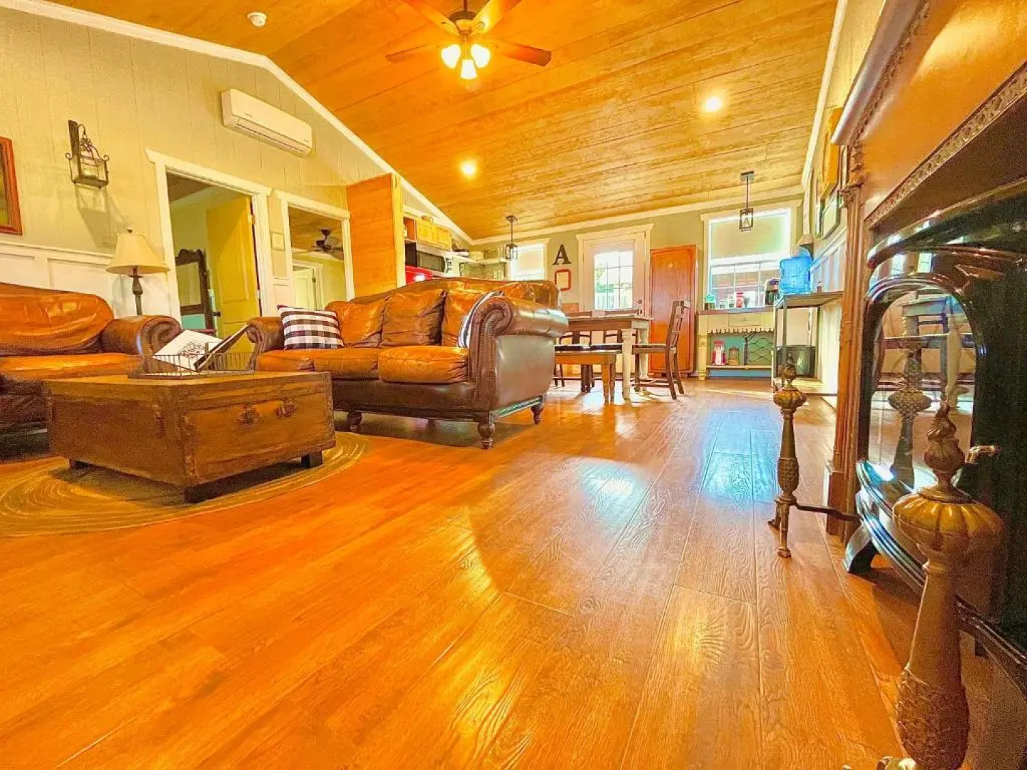 The Alexander at Creek Road