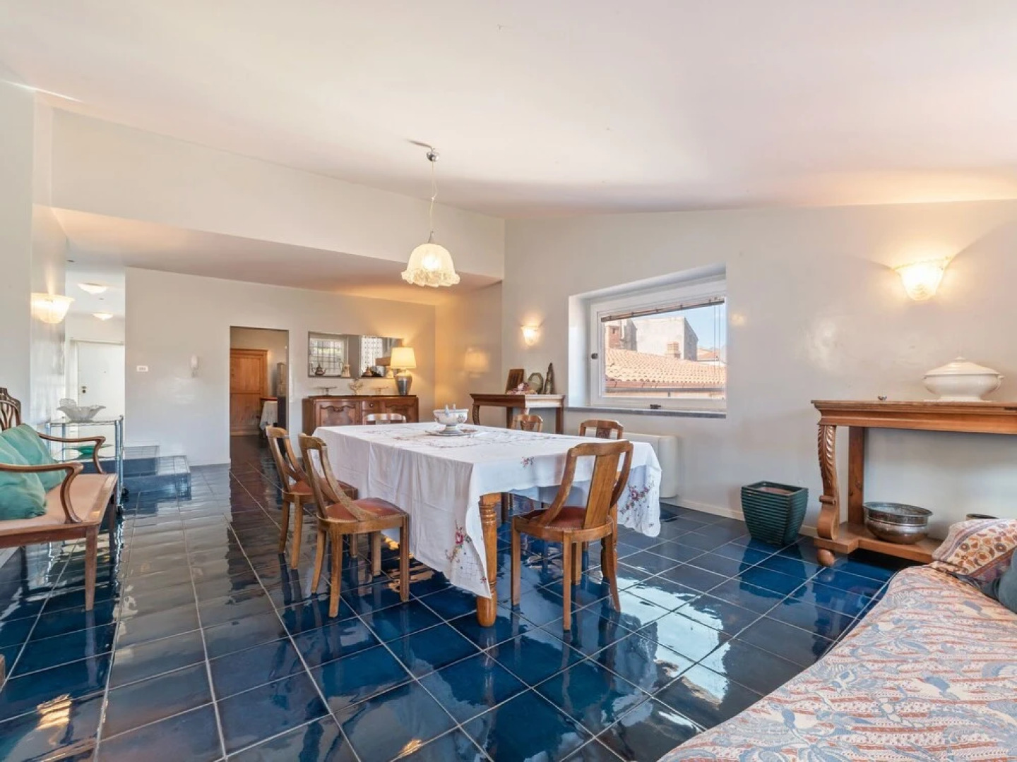 Vintage Holiday Home in Caselle in Pittari Near the Forest