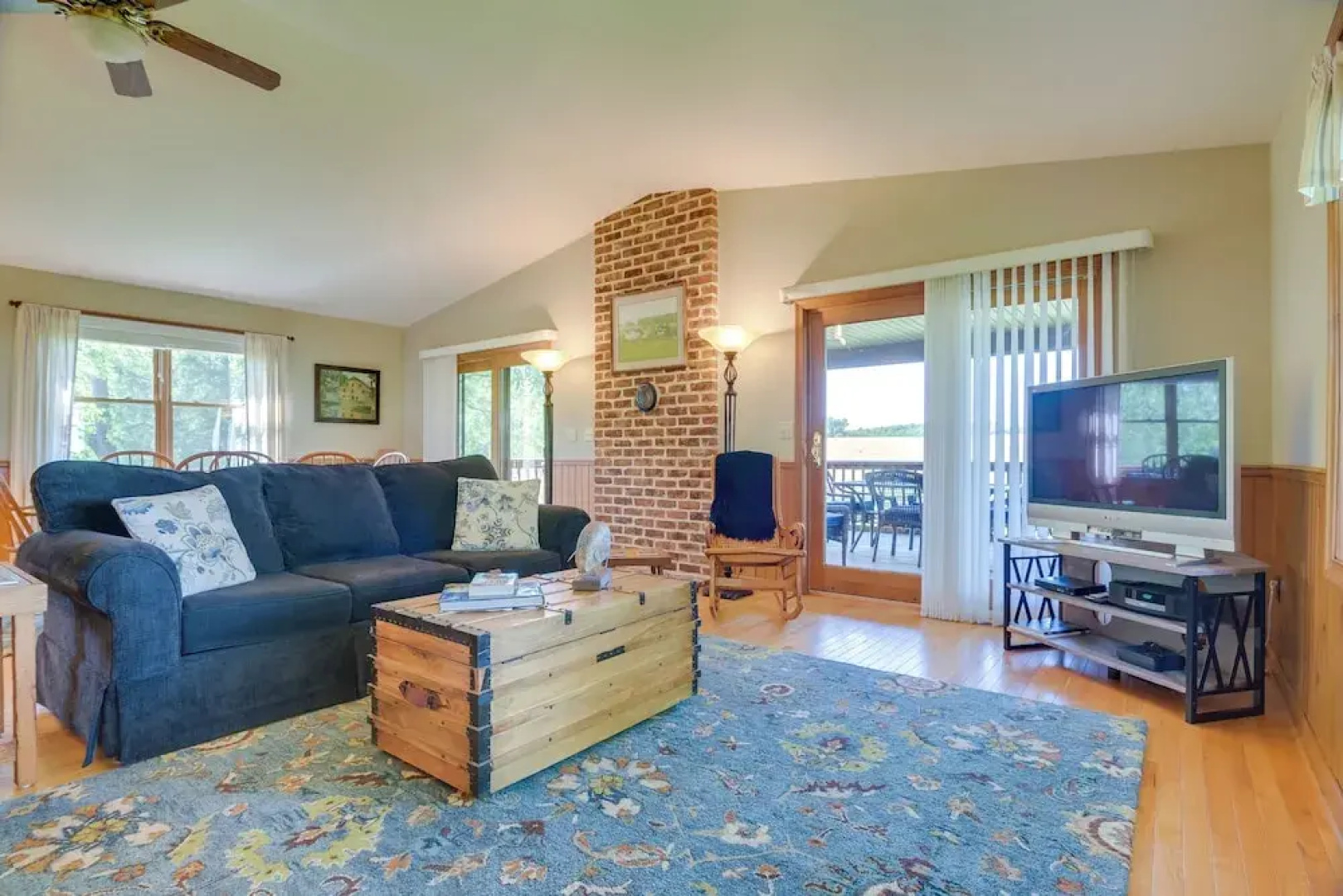 2 Mi to Wineries: Calm Cottage on 90 Acres w/ Barn