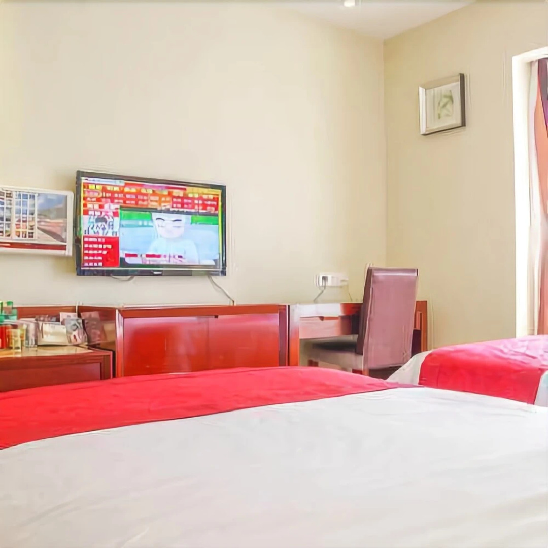 Yading Yizhan Hotel