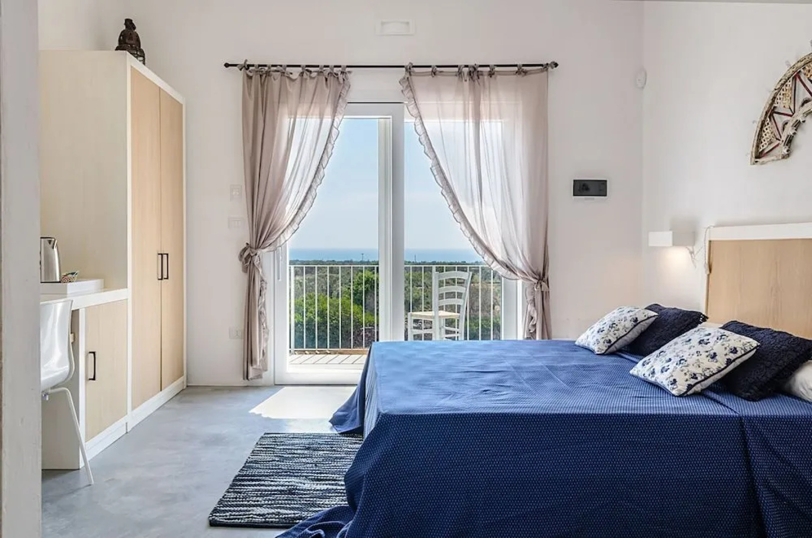 Torre Dell'Alto Mare