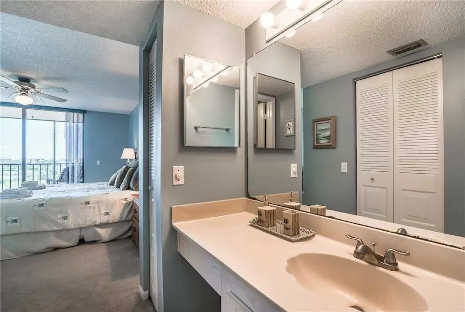 Palma Del Mar D601 - One Bedroom Condo