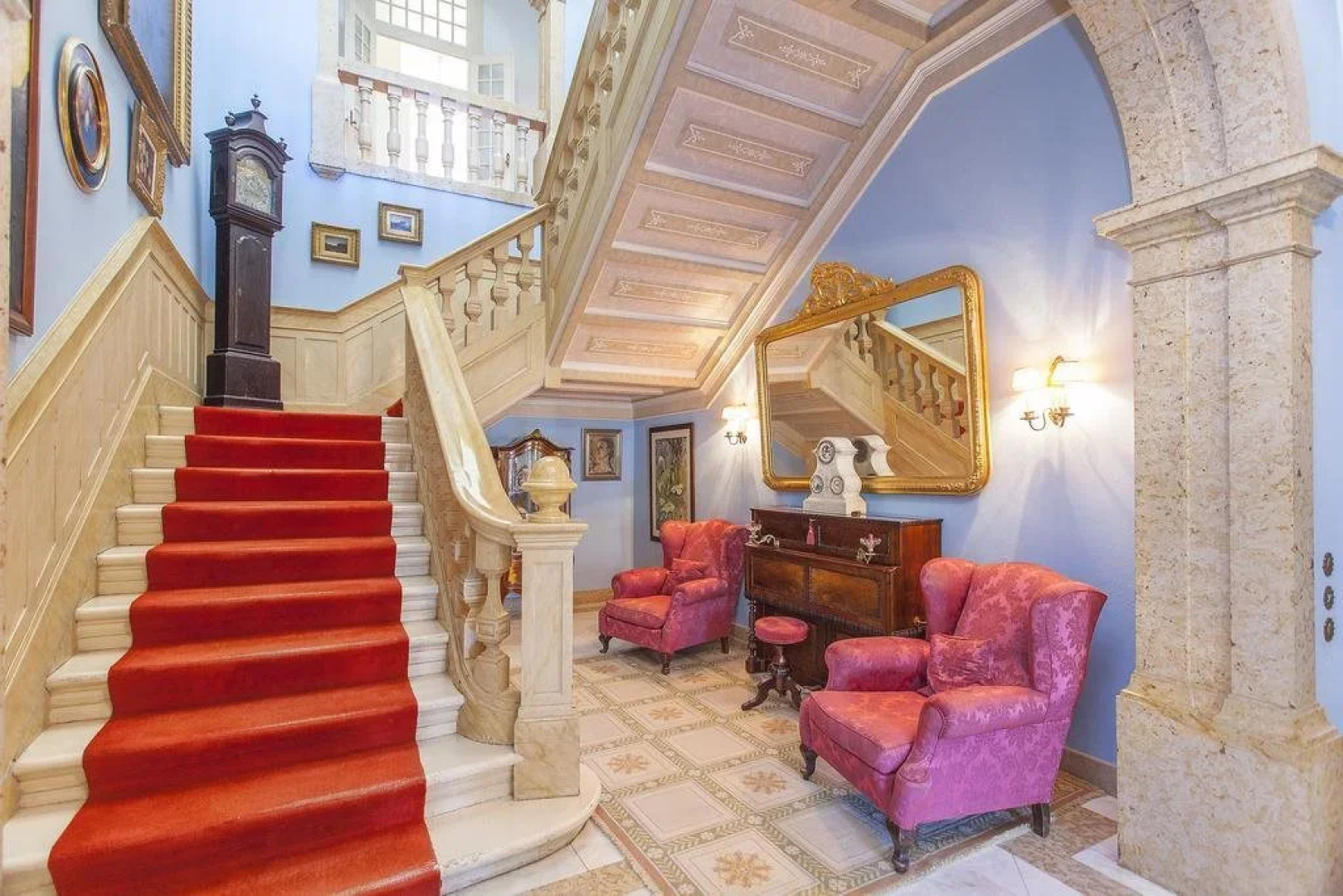 The Romantic Suites & Garden Guest House - Adults Only