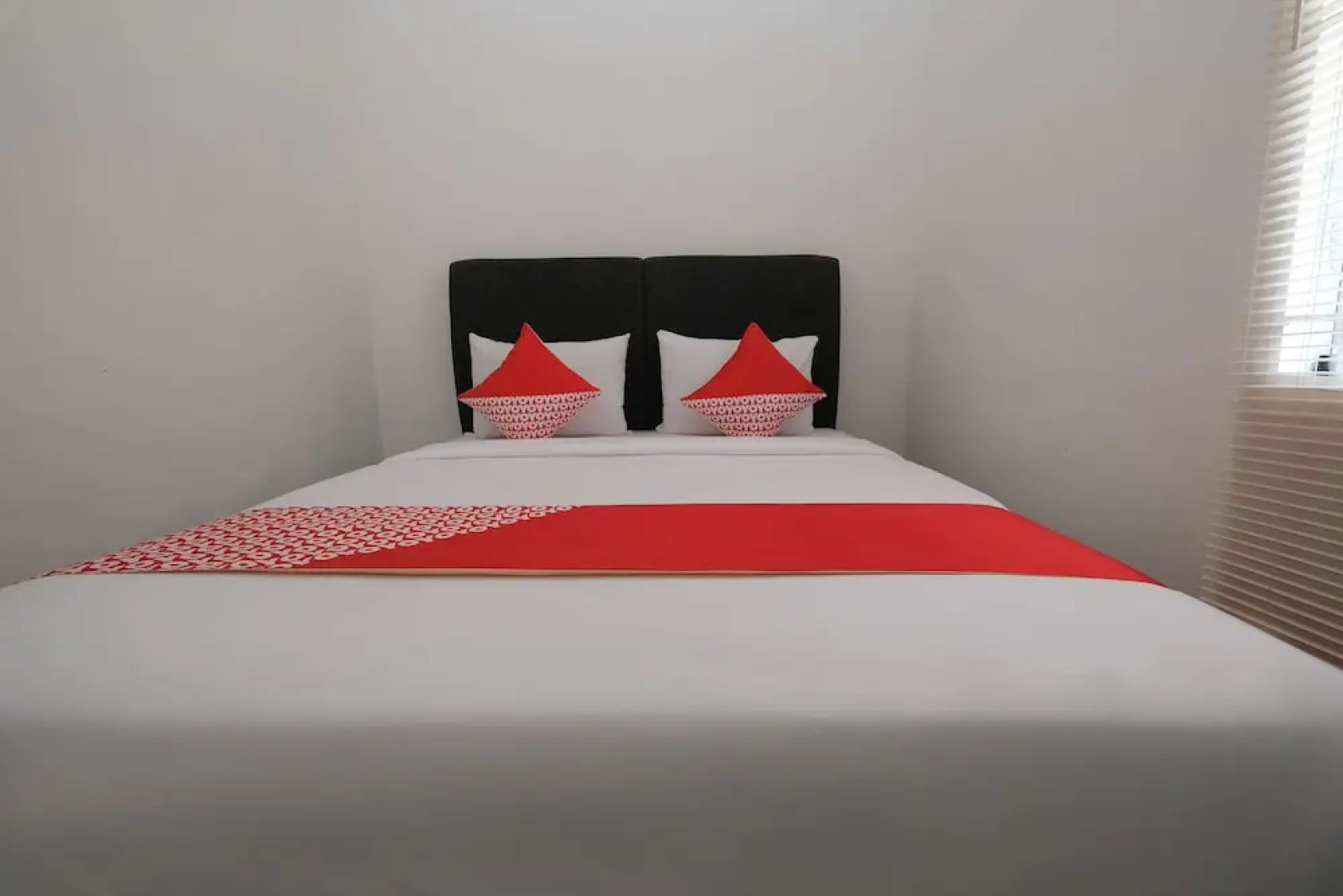 OYO 2551 Dewi Residence 2