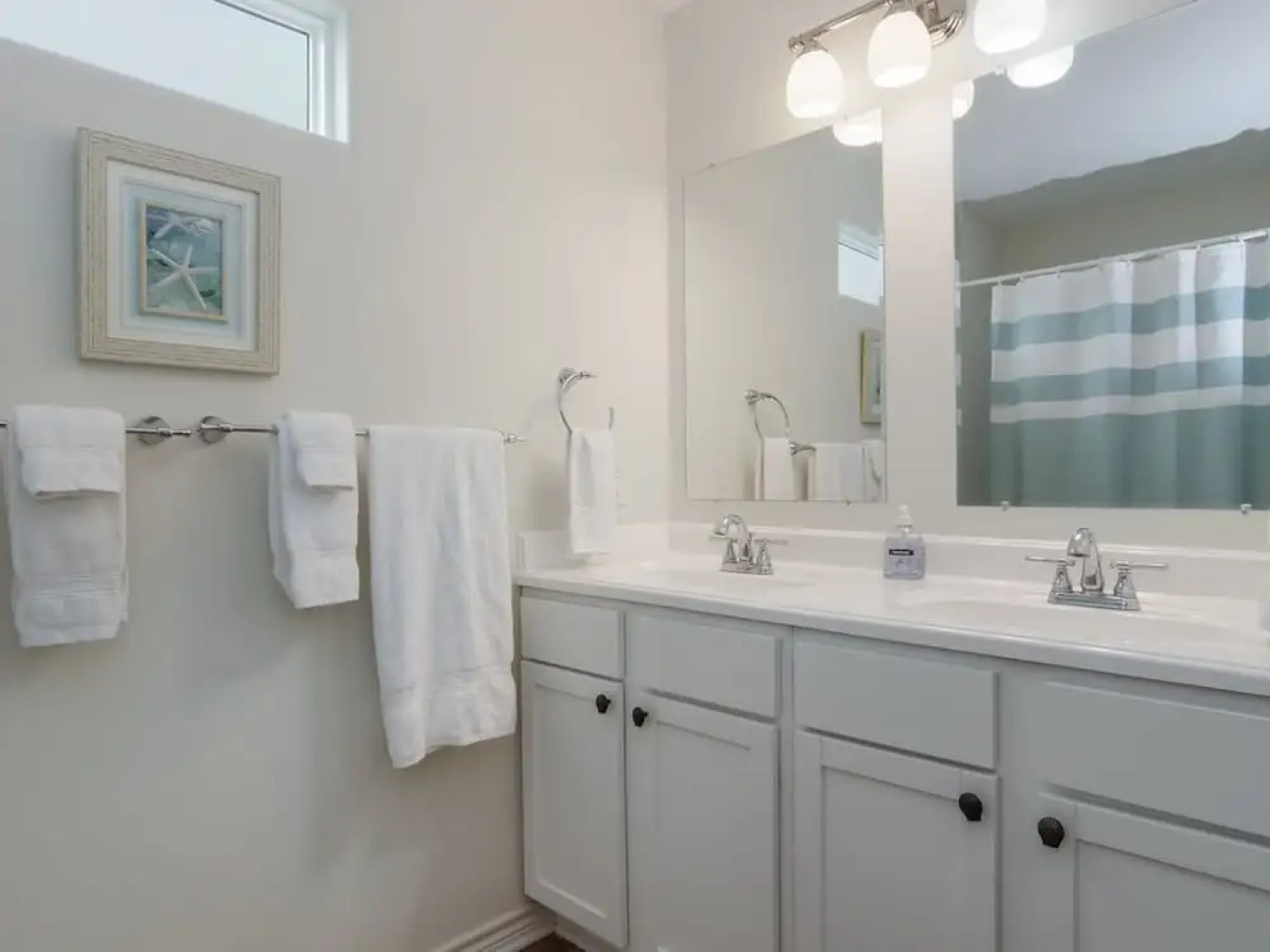 3D Beach 4 Bedrooms 3 Bathrooms Home