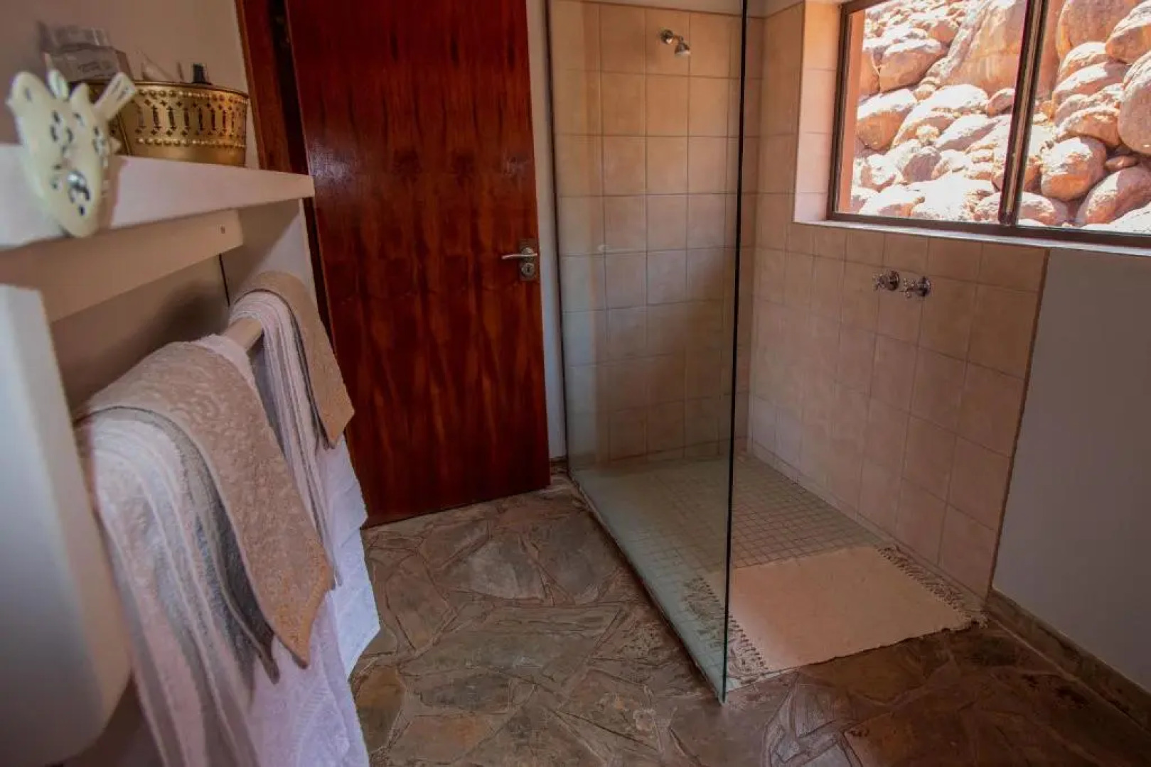 Greenfire Desert Lodge