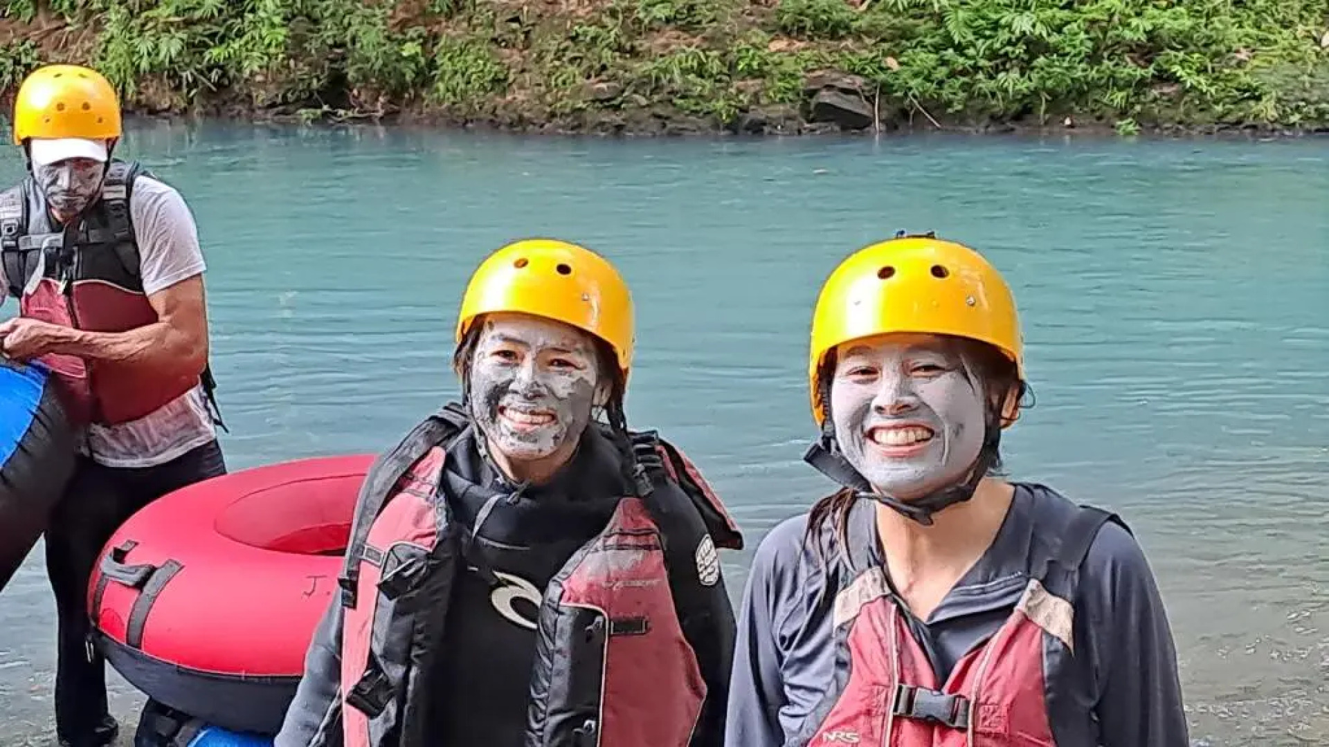 Hotel Rio Celeste to Know