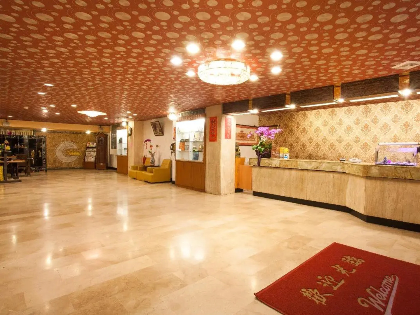 Chiayi Crown Hotel