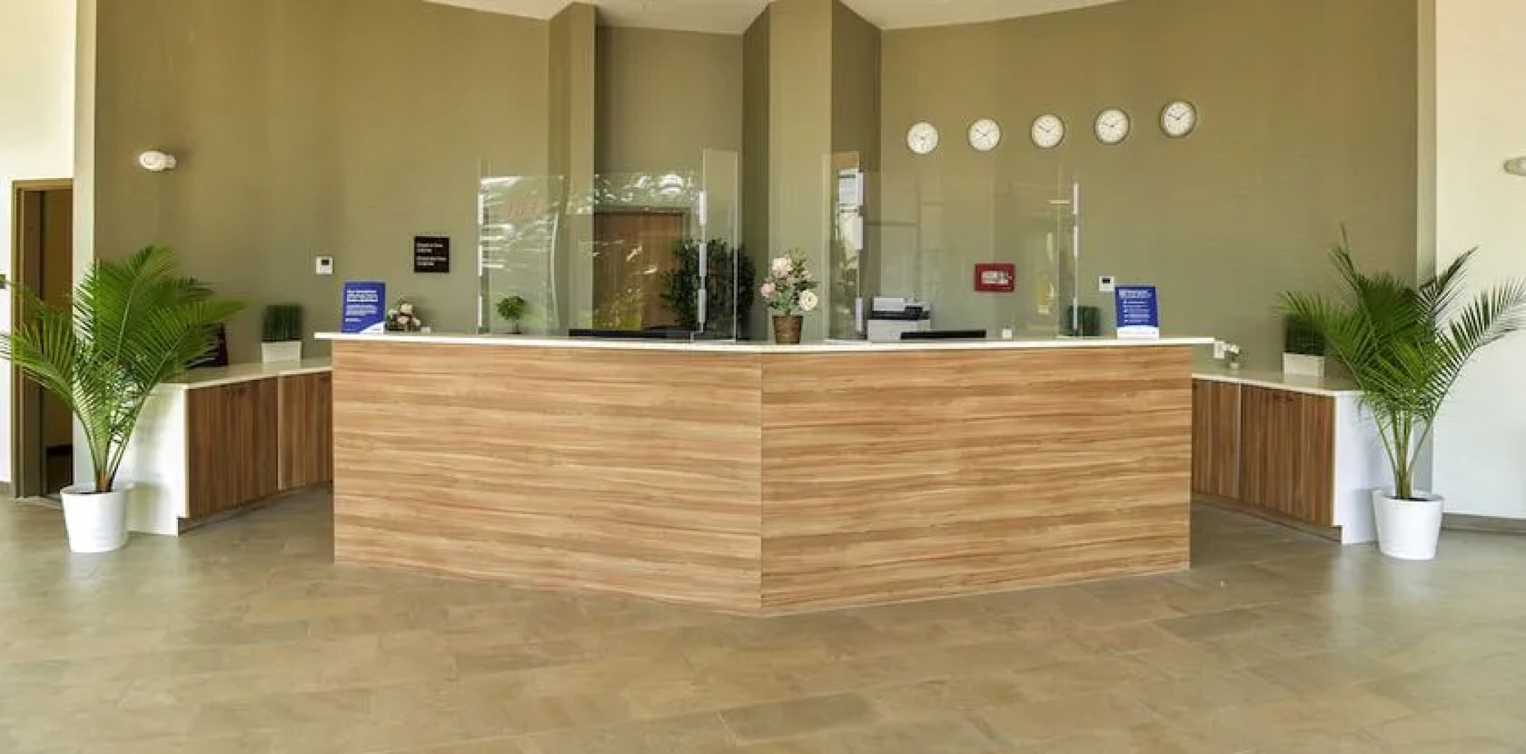 Pacific Hotel Airport