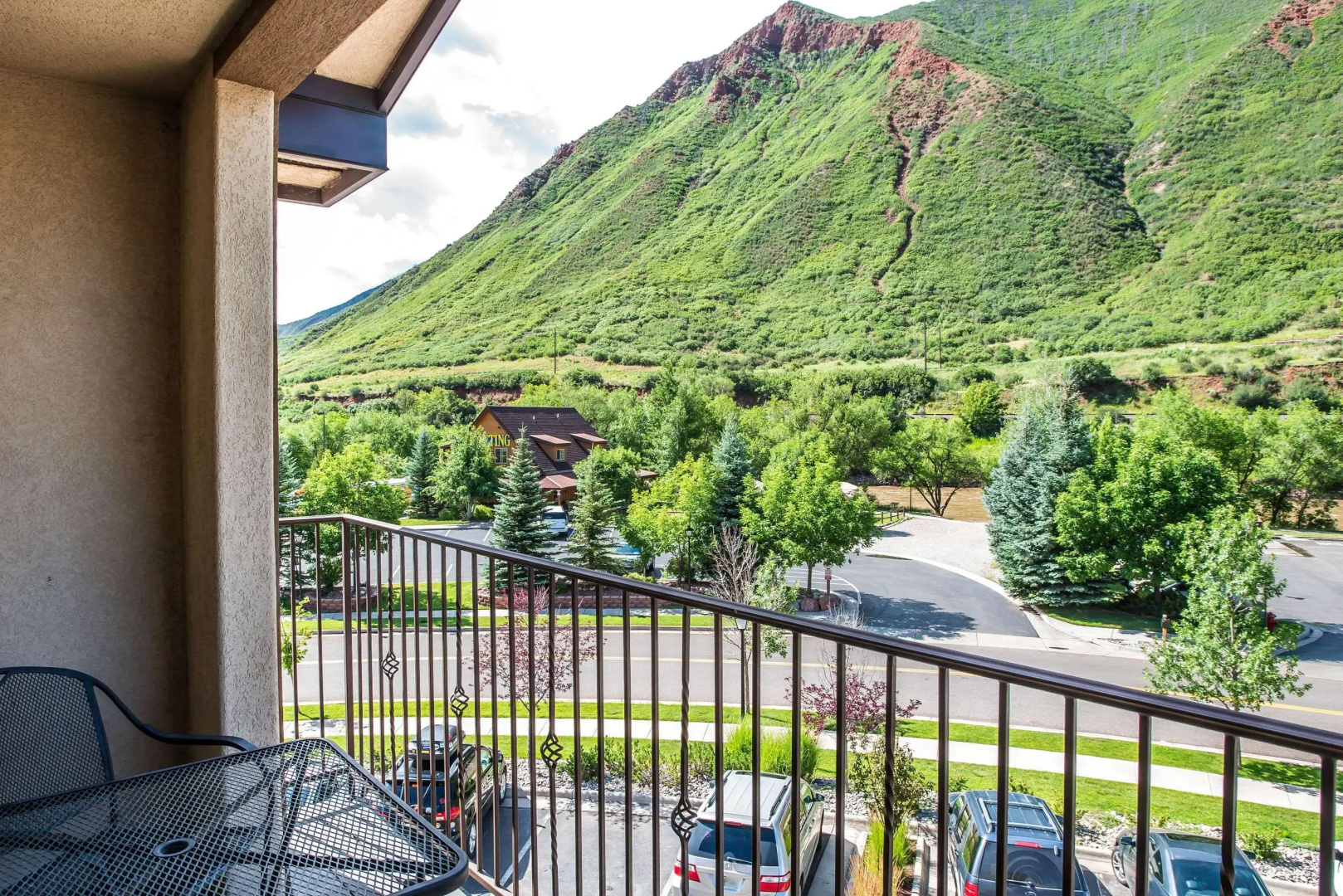 Comfort Inn & Suites Glenwood Springs On The River