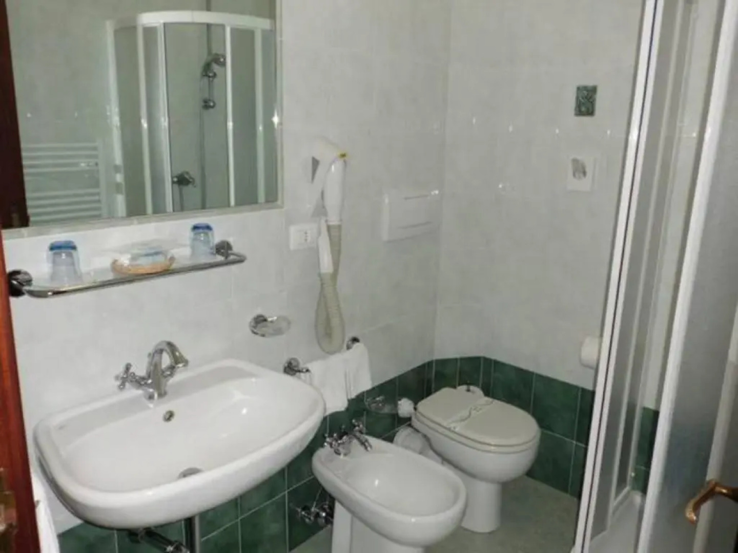 Executive 2 Splitted Flats H5T 3Bedrooms & Balcony Sea View