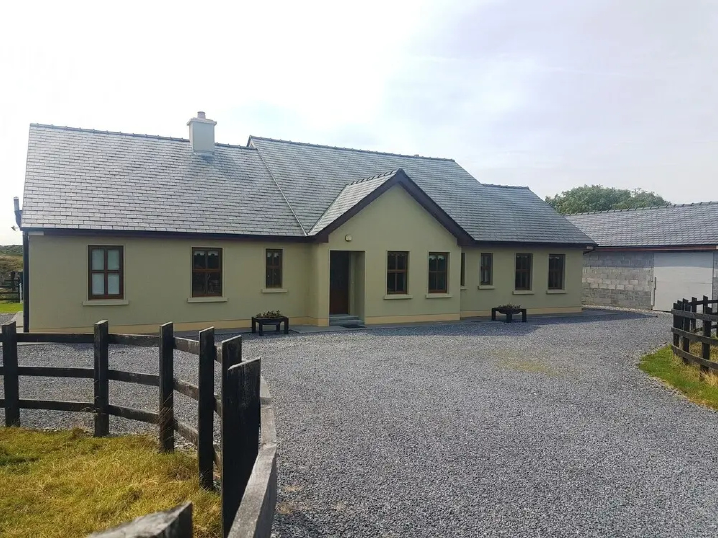 White Thorn House
