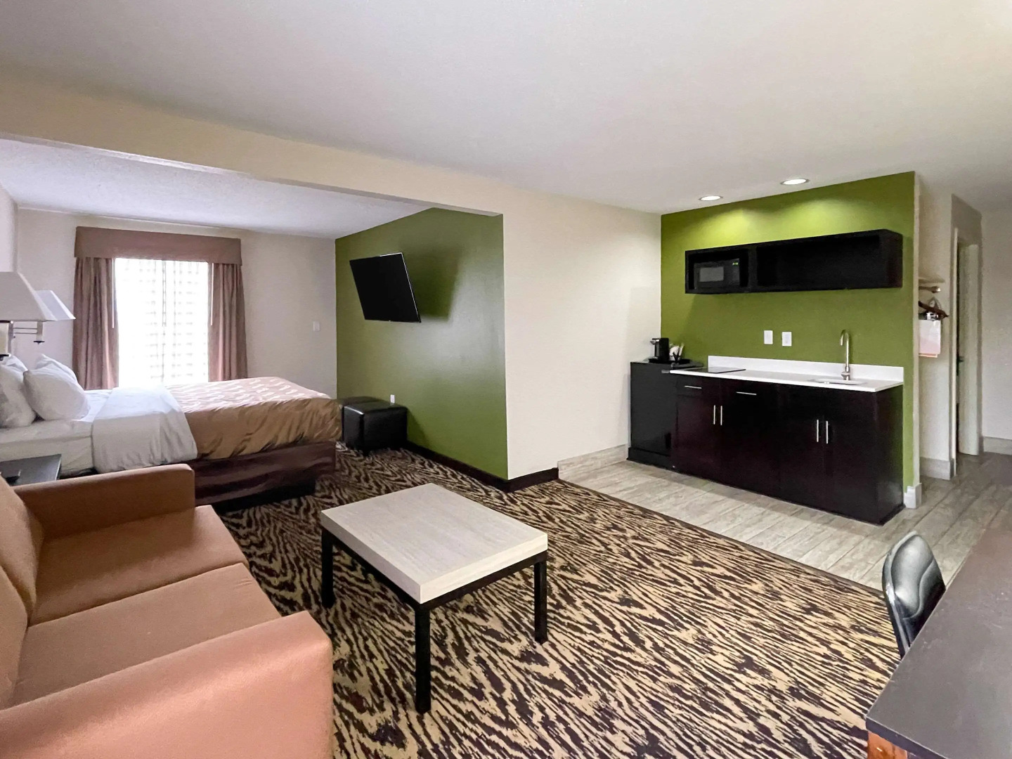 Quality Inn & Suites Clemmons I-40