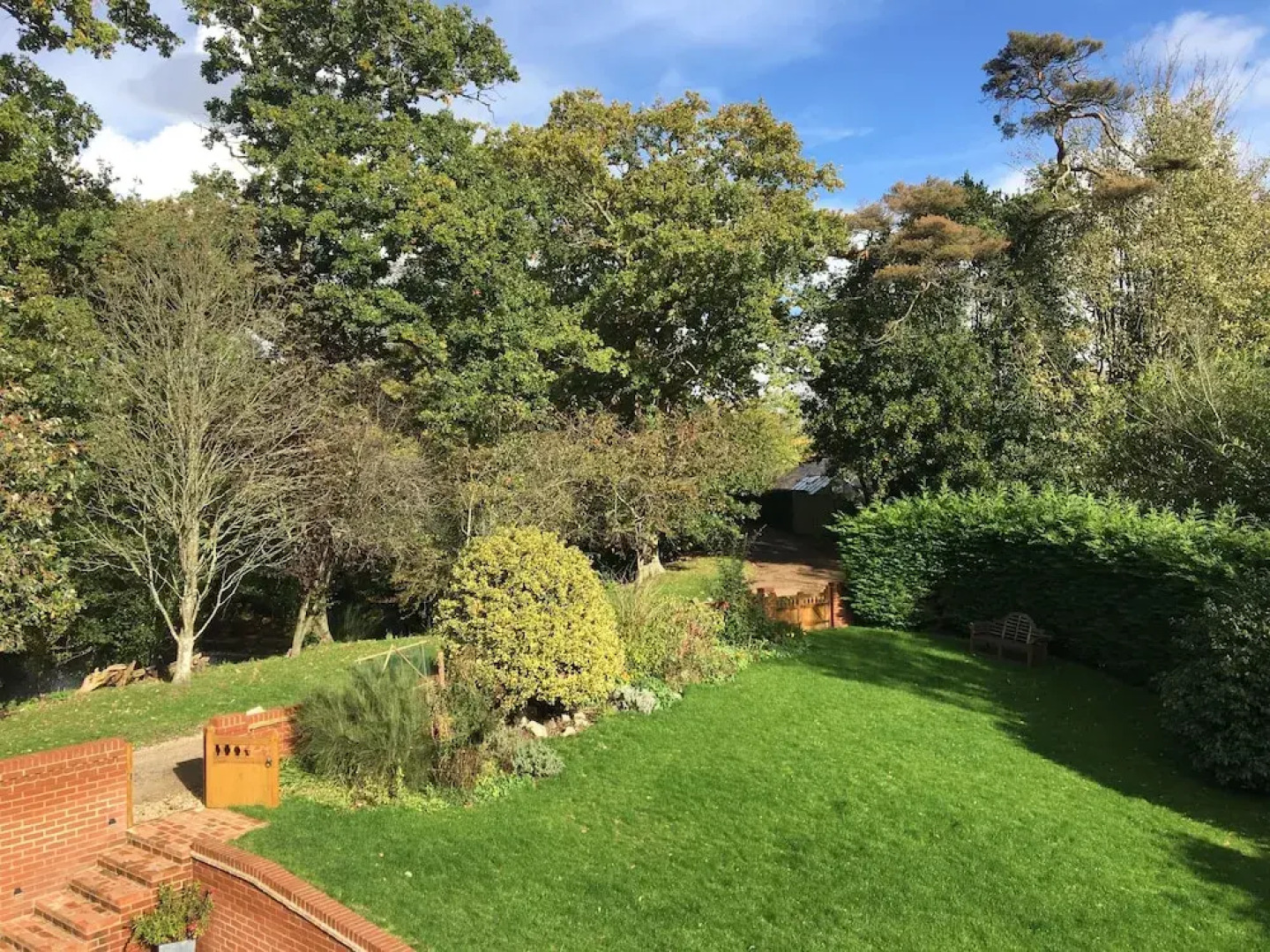 Charming 1-bedroom Apartment Near South Downs