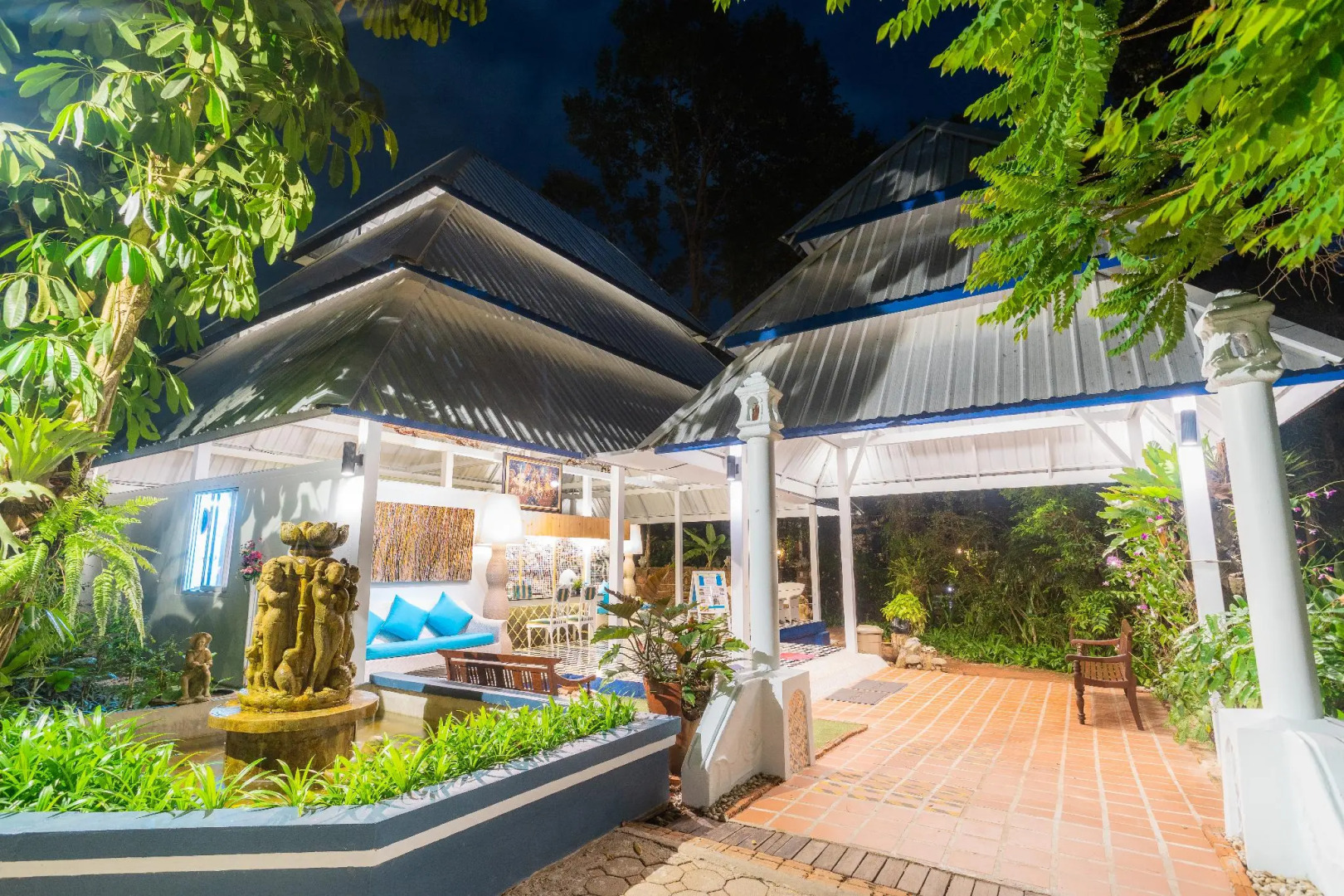 Koh Chang Cliff Beach Resort