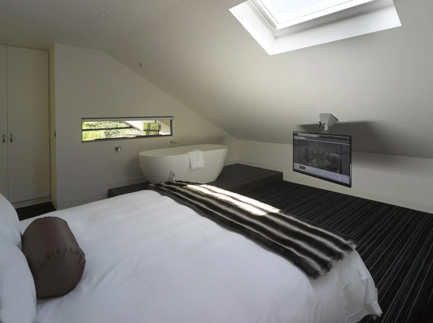 Salamanca Wharf Hotel