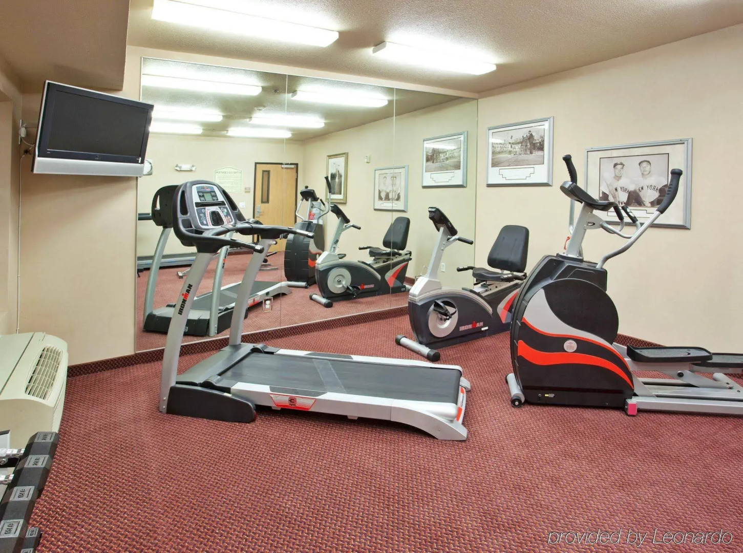 Holiday Inn Express Hotel & Suites Roseville-Galleria Area by IHG