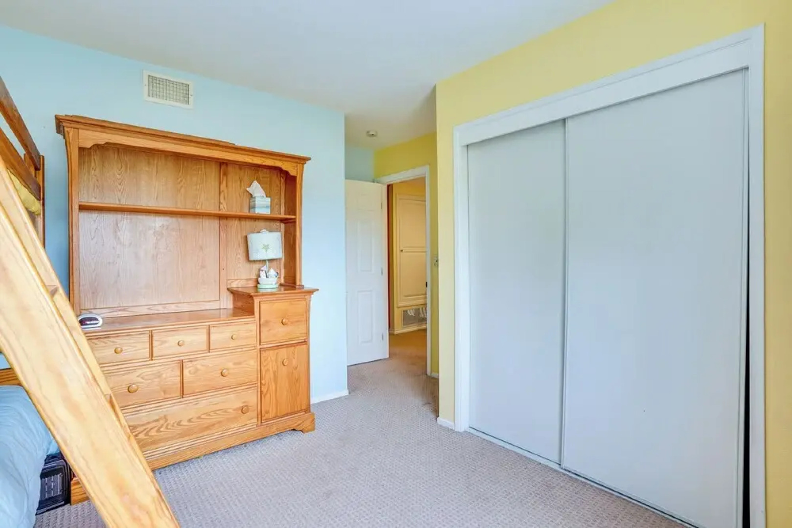 Santa Ana Home w/ Patio, 9 Mi to Disneyland!