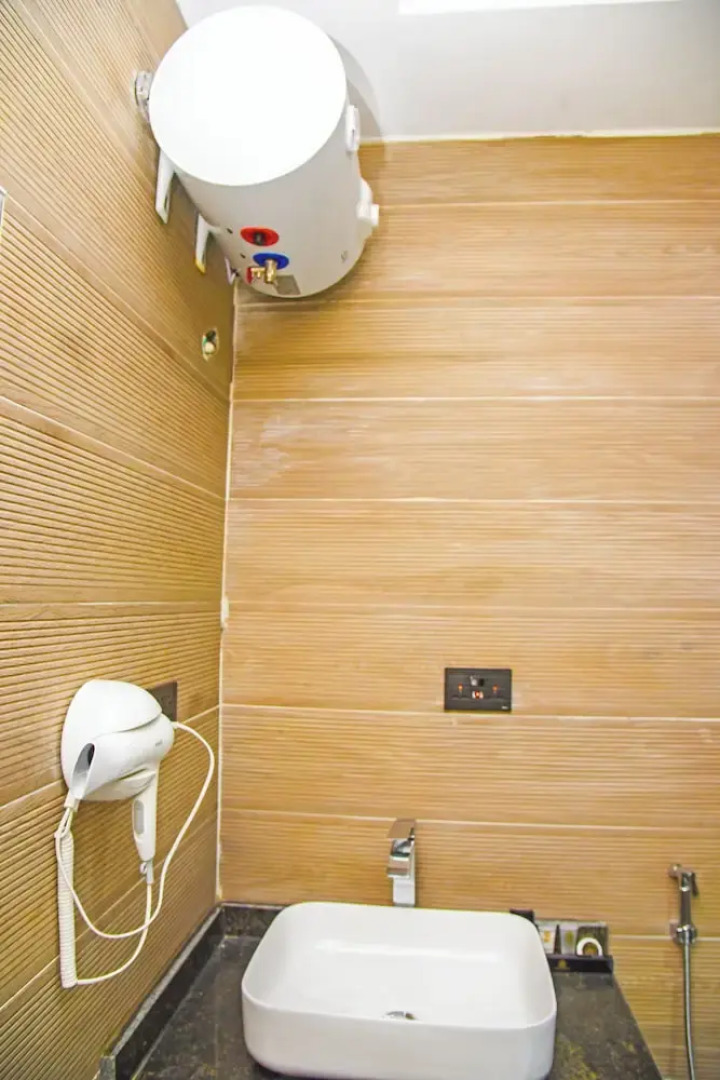 McDons Skye Hotel and Suites