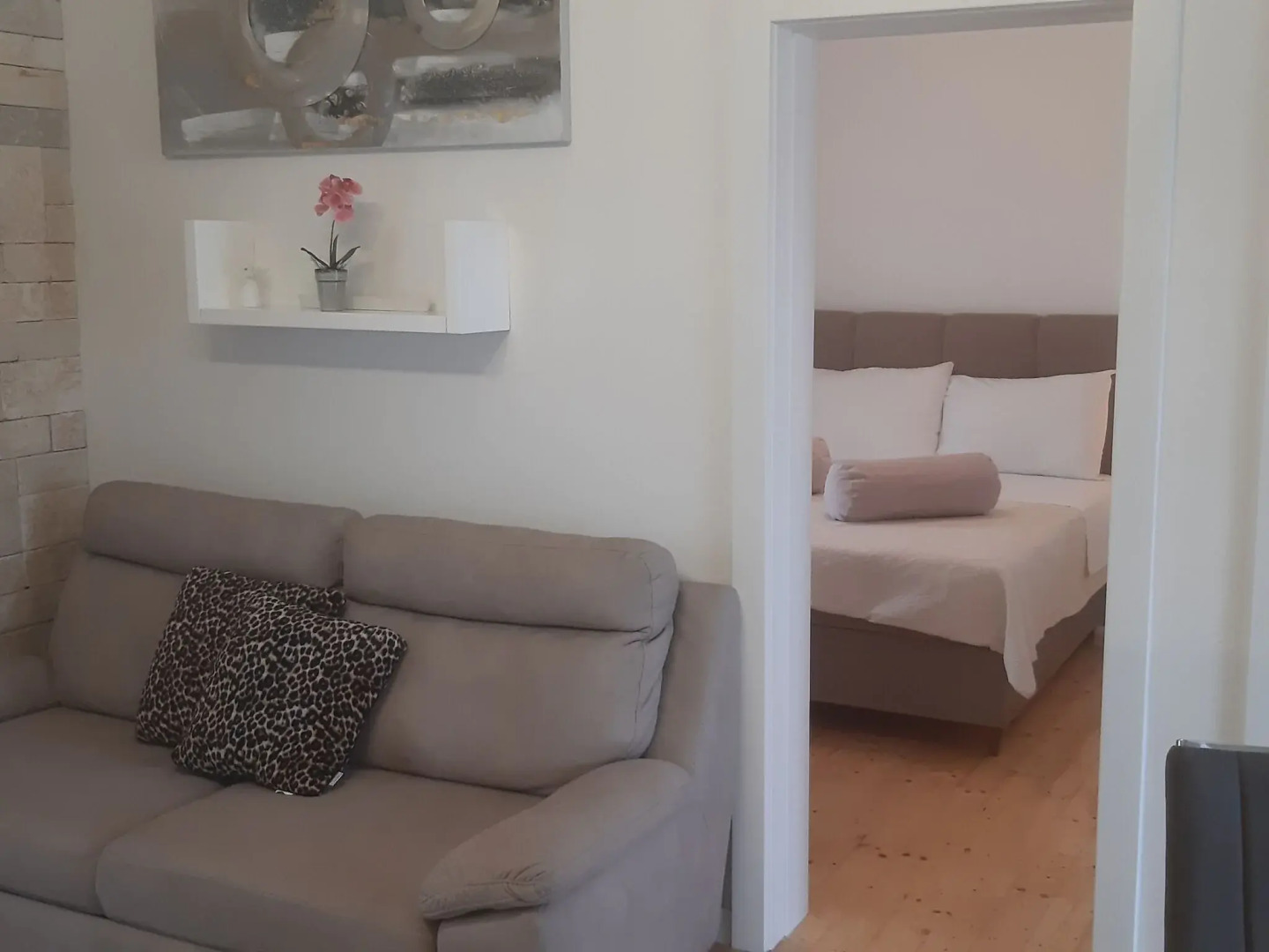 Apartments Lug 2, new and comfortable with pool