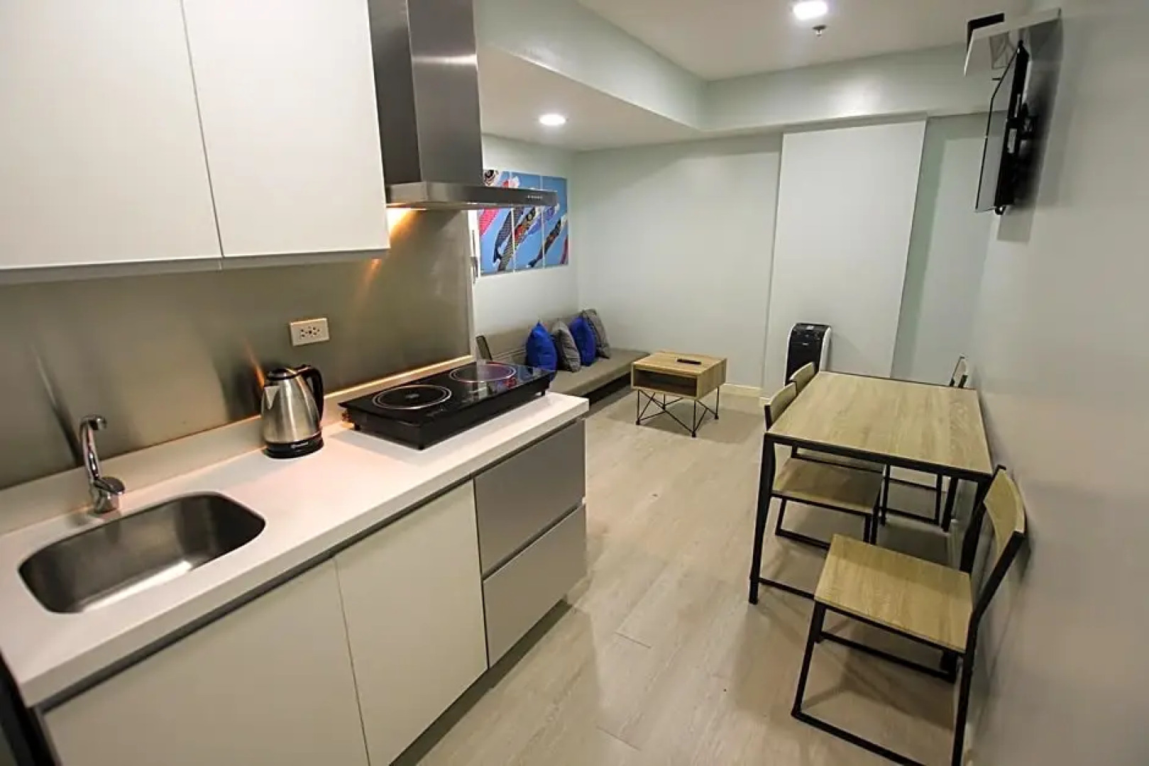 Siglo Suites @ The Azure Urban Resort Residences