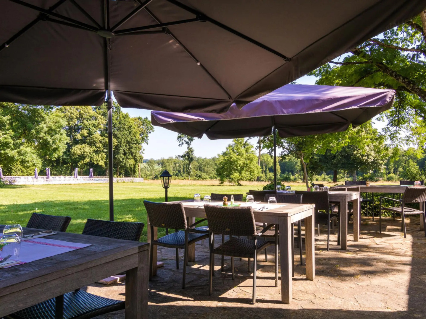 Heritage Castle in Chaleix with shared pool