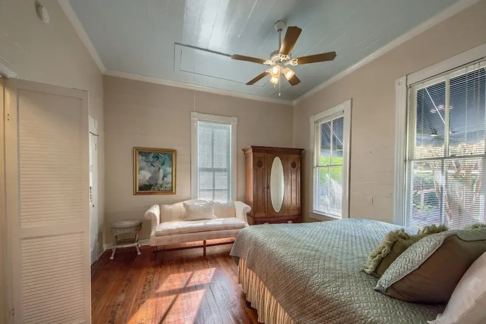 Sweet Annie Ot 250sa 2 Bedroom Home by RedAwning