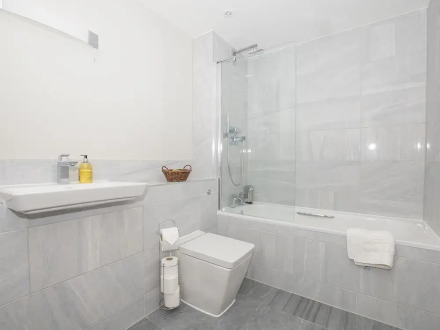 Topaz Serviced Apartments