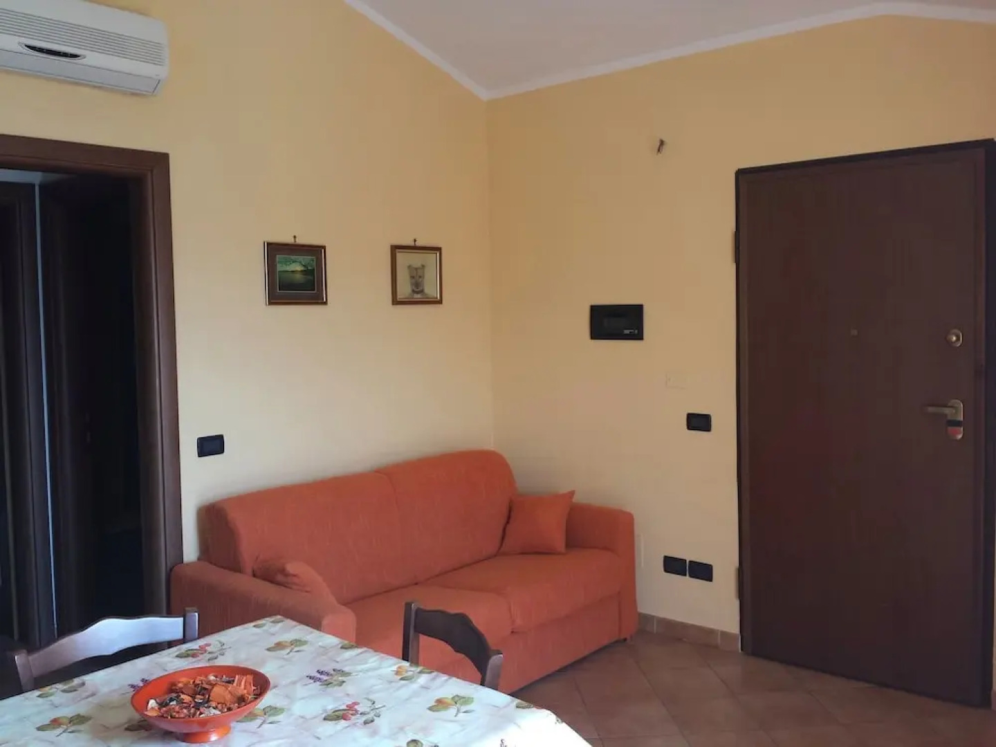 House With one Bedroom in Imperia, With Wonderful City View, Pool Acce