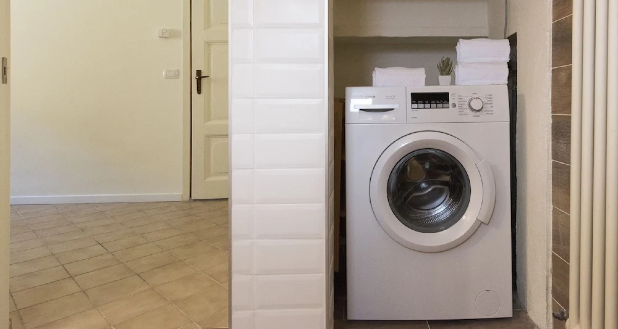 Altido Wood and White With Lake View