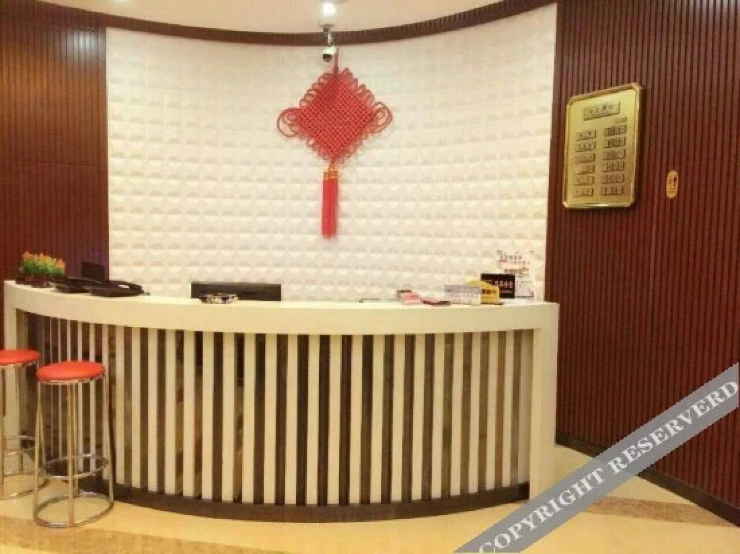 Sunday Holiday Hotel