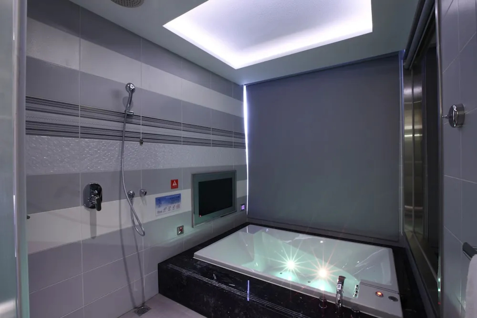 Icloud Luxury Resort and Hotel