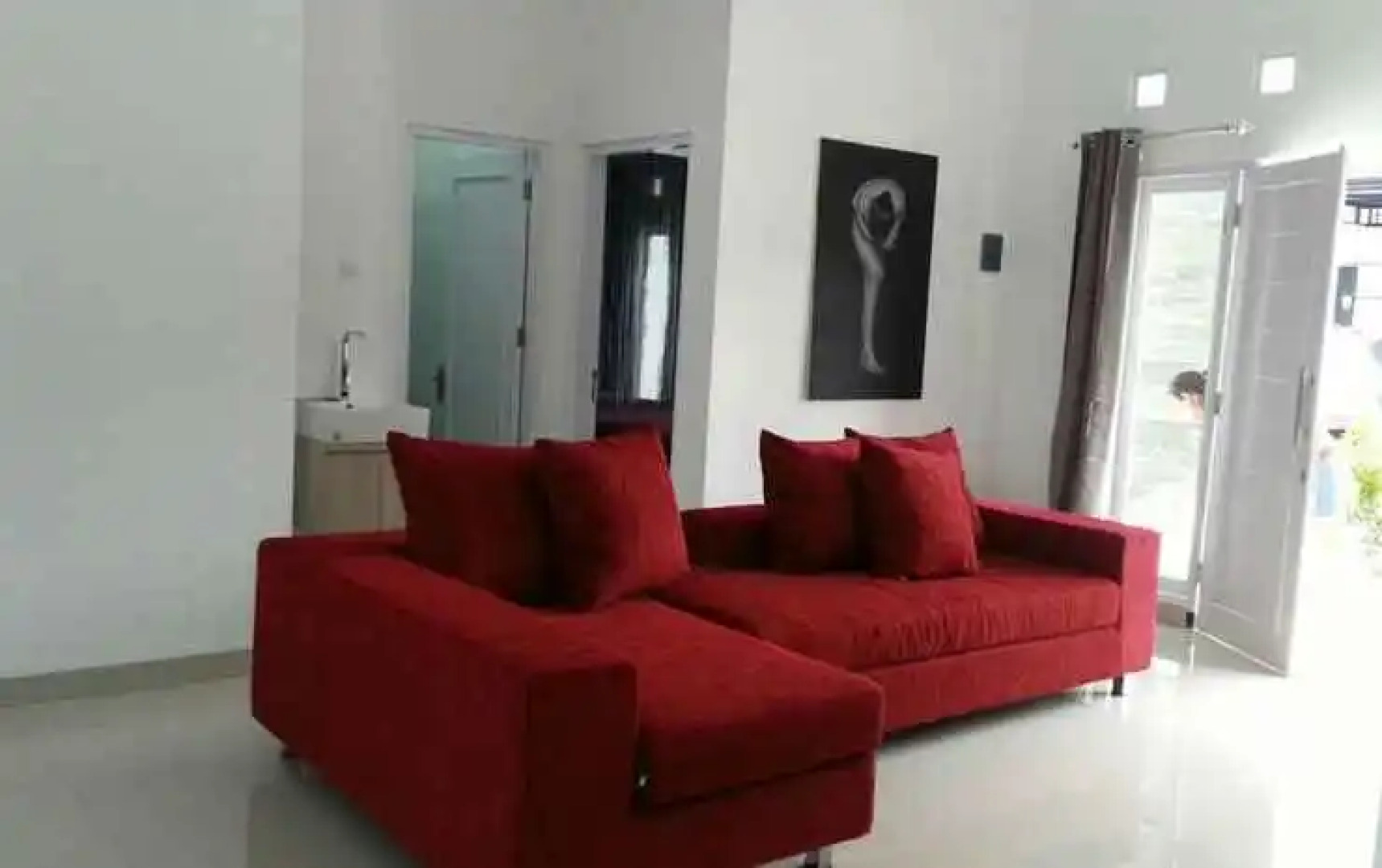 Villa Lavender White