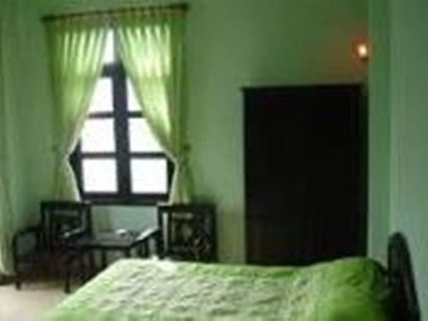 Song Cam (Peaceful Bird) Hotel