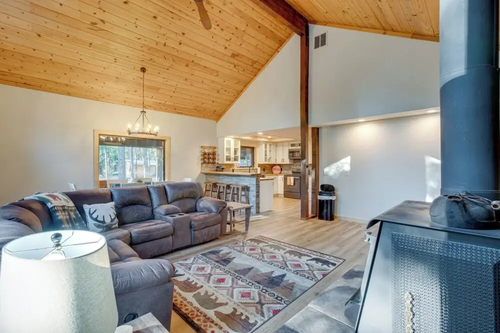 Arnold Cabin Near Calaveras Big Trees State Park!