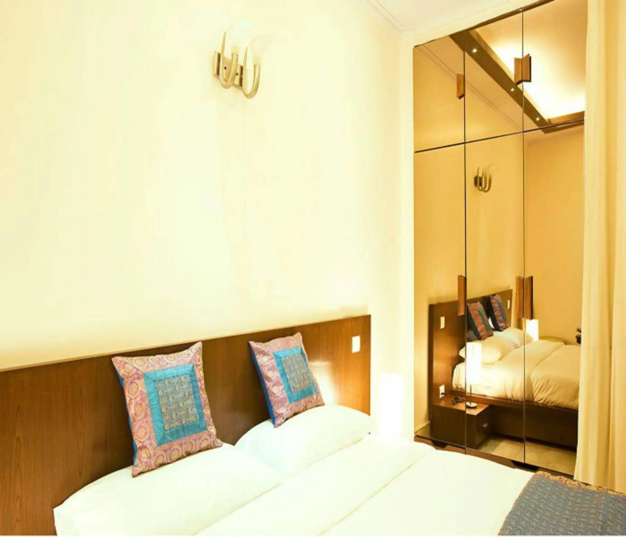 Evergreen Suites Defence Colony