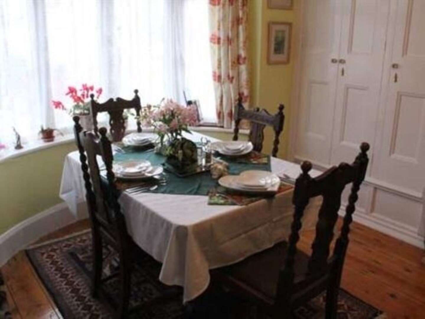 Living Waters Retreat House and B&B