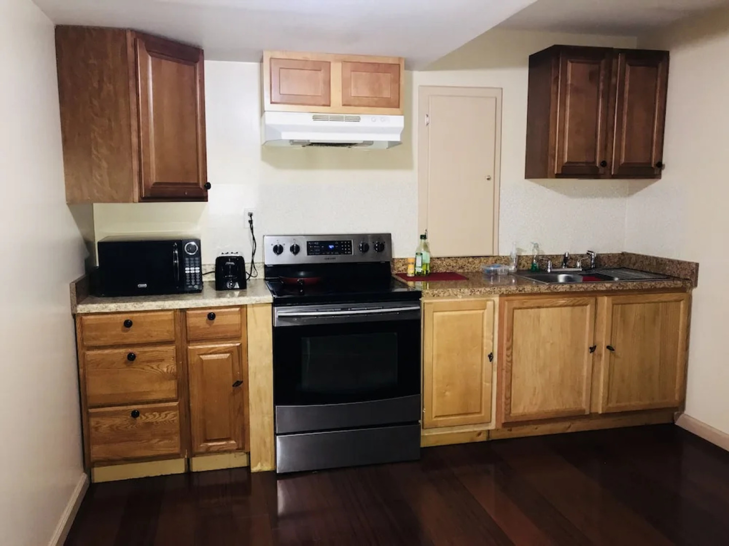 New Albany 3 BR Walkout Apartment