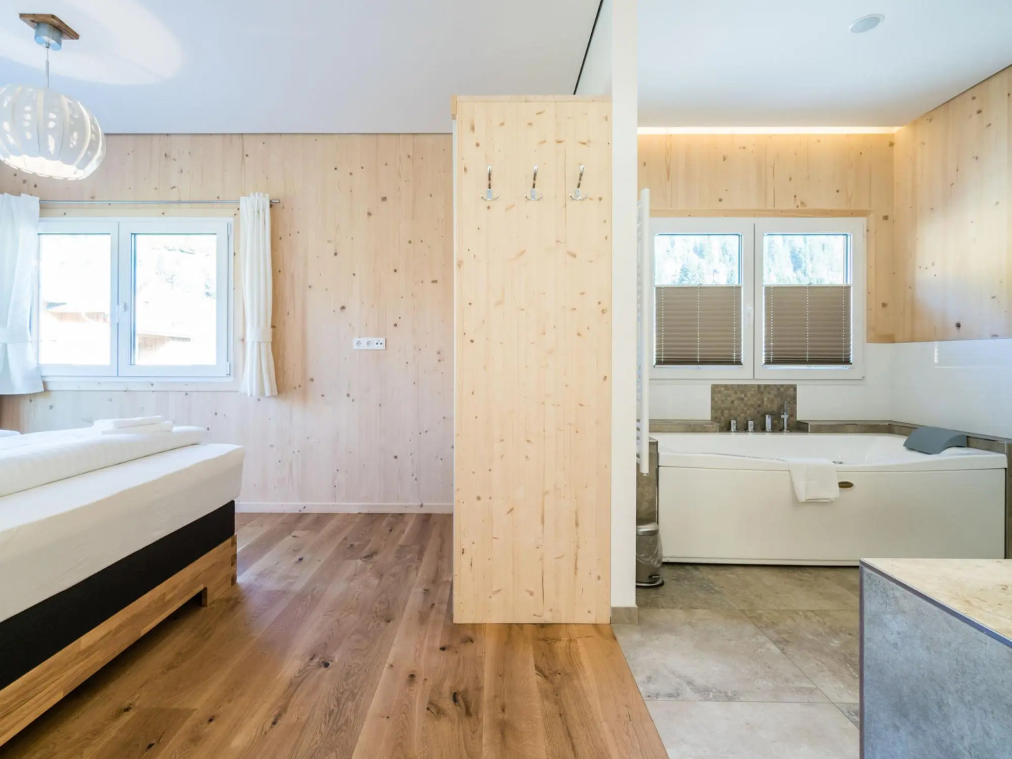 Premium Chalet With Whirlpool