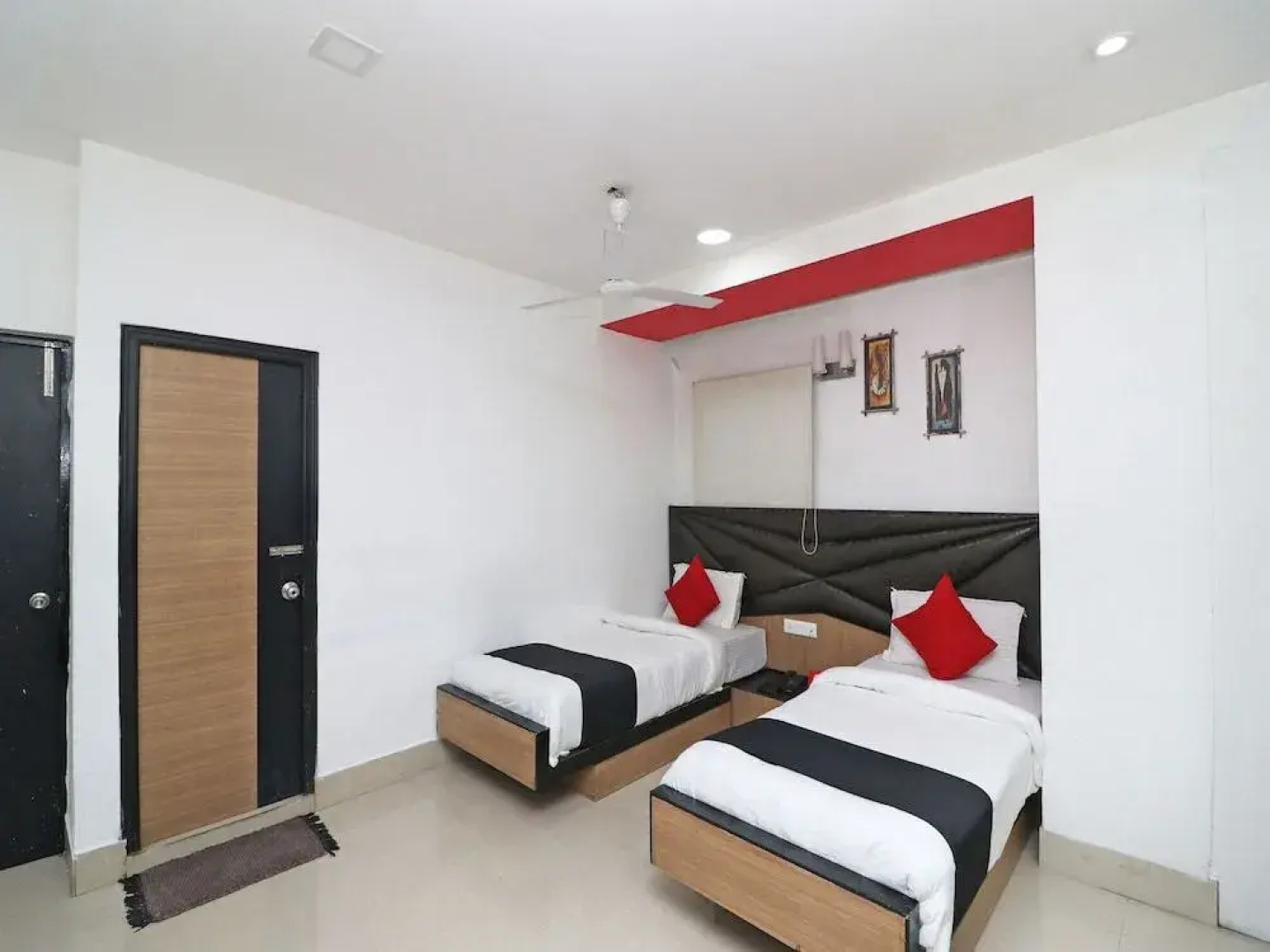 Hotel Heritage by OYO Rooms