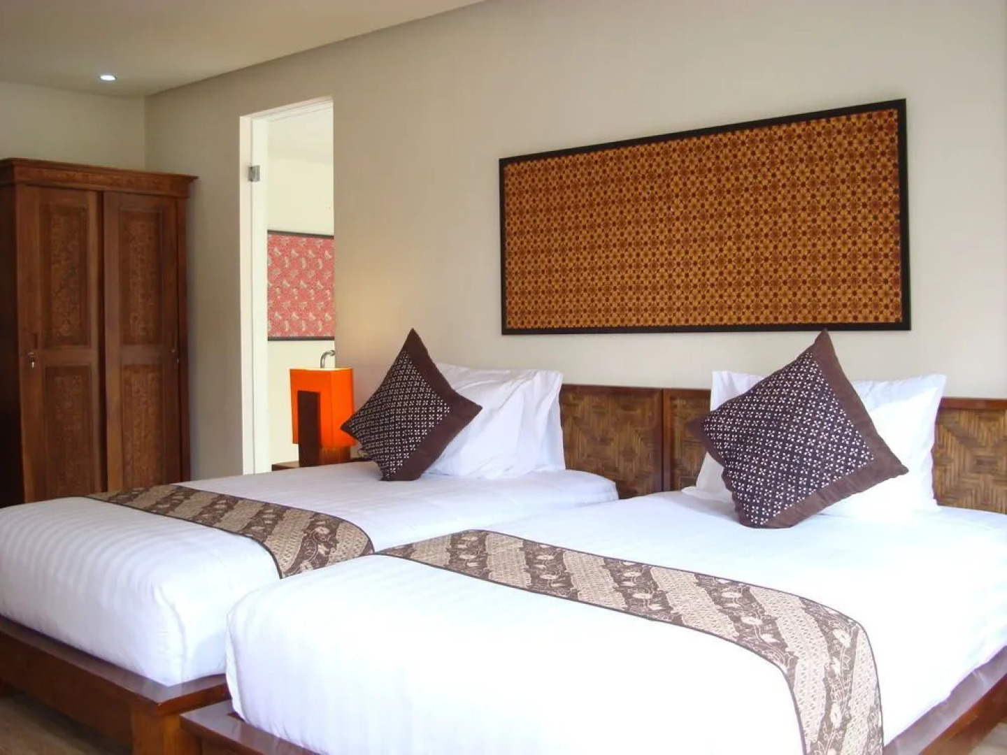 Senetan Villa and Spa Resort