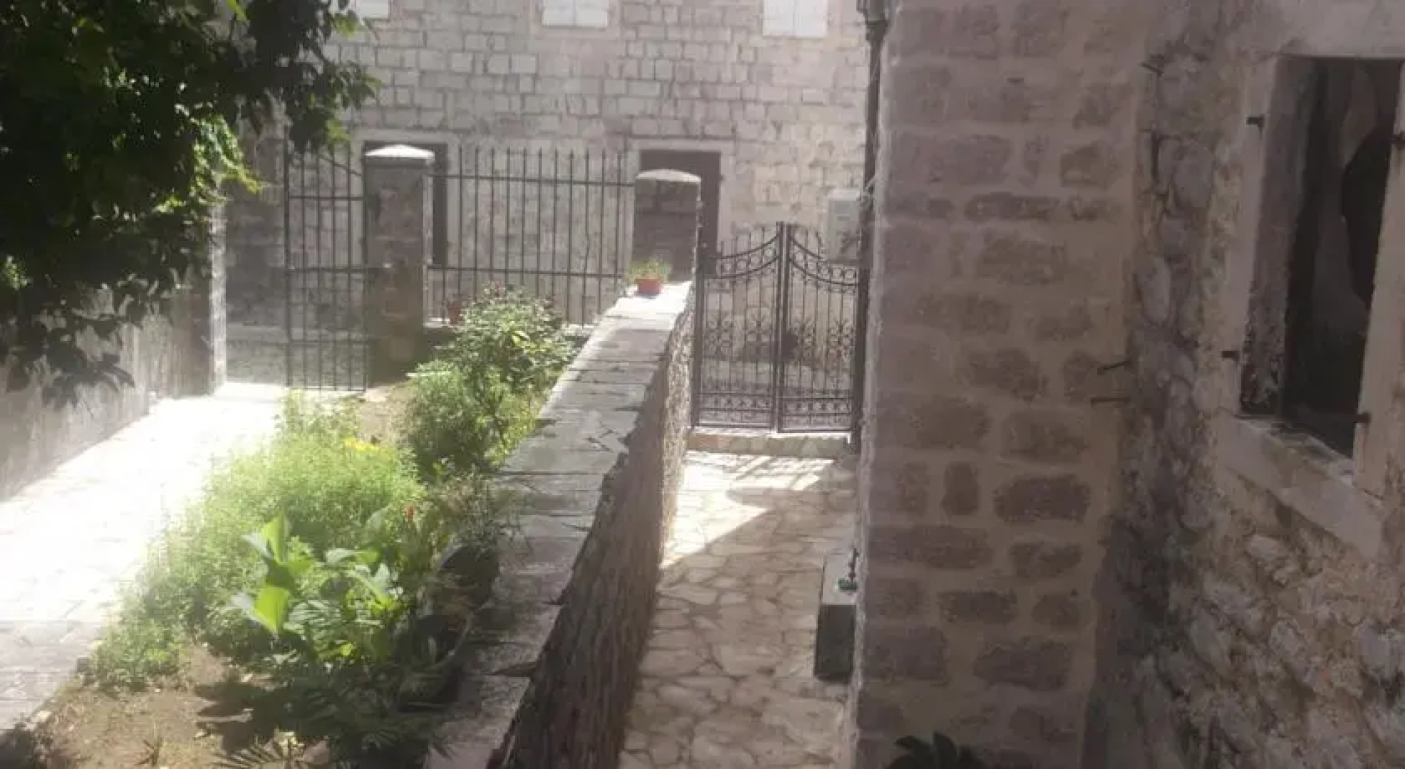Pajo Apartments