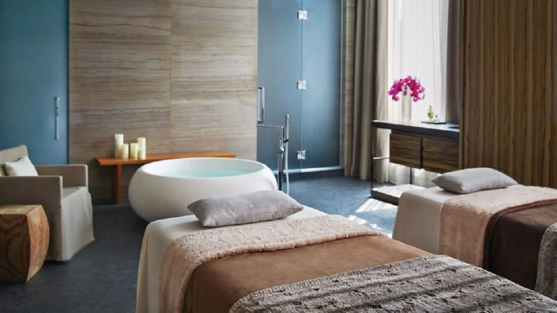 Four Seasons Hotel Toronto