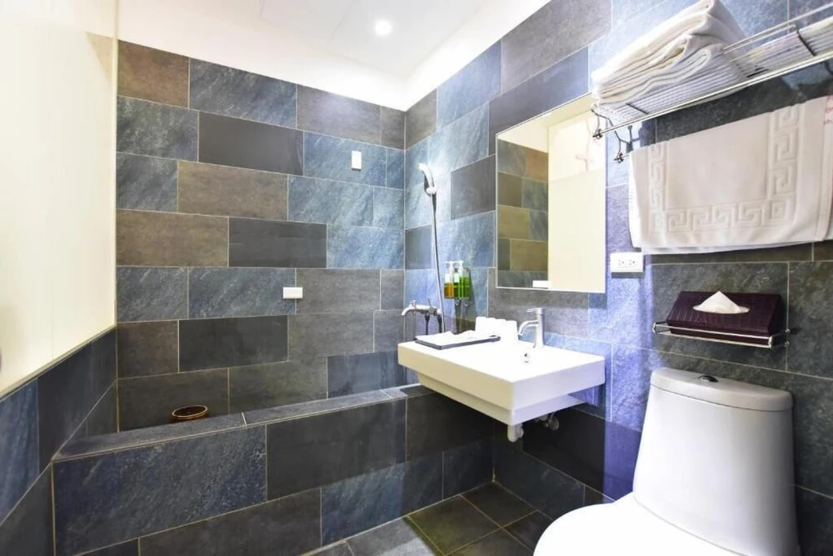 Duoai Mineral Spring